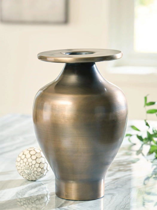 Fedorleigh Vase