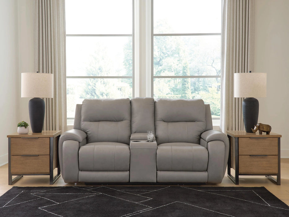 Real Moments Loveseat