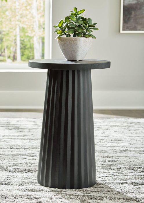 Ceilby Accent Table