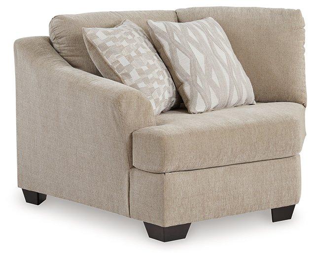 Brogan Bay 3-Piece Sectional with Cuddler