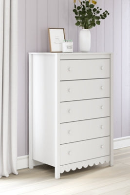Hallityn Chest of Drawers - Premium Furniture For Less (CA)