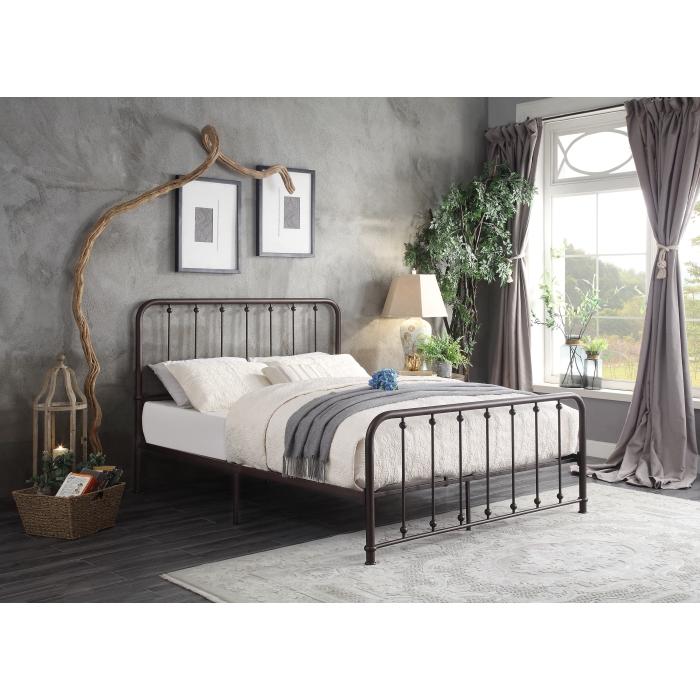 Larkspur Eastern King Platform Bed