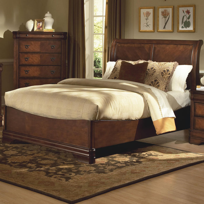 New Classic Sheridan Queen Sleigh Bed in Burnished Cherry