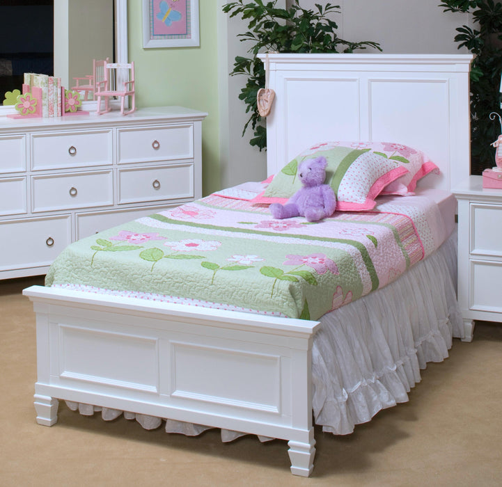 New Classic Tamarack Twin Panel Bed in White